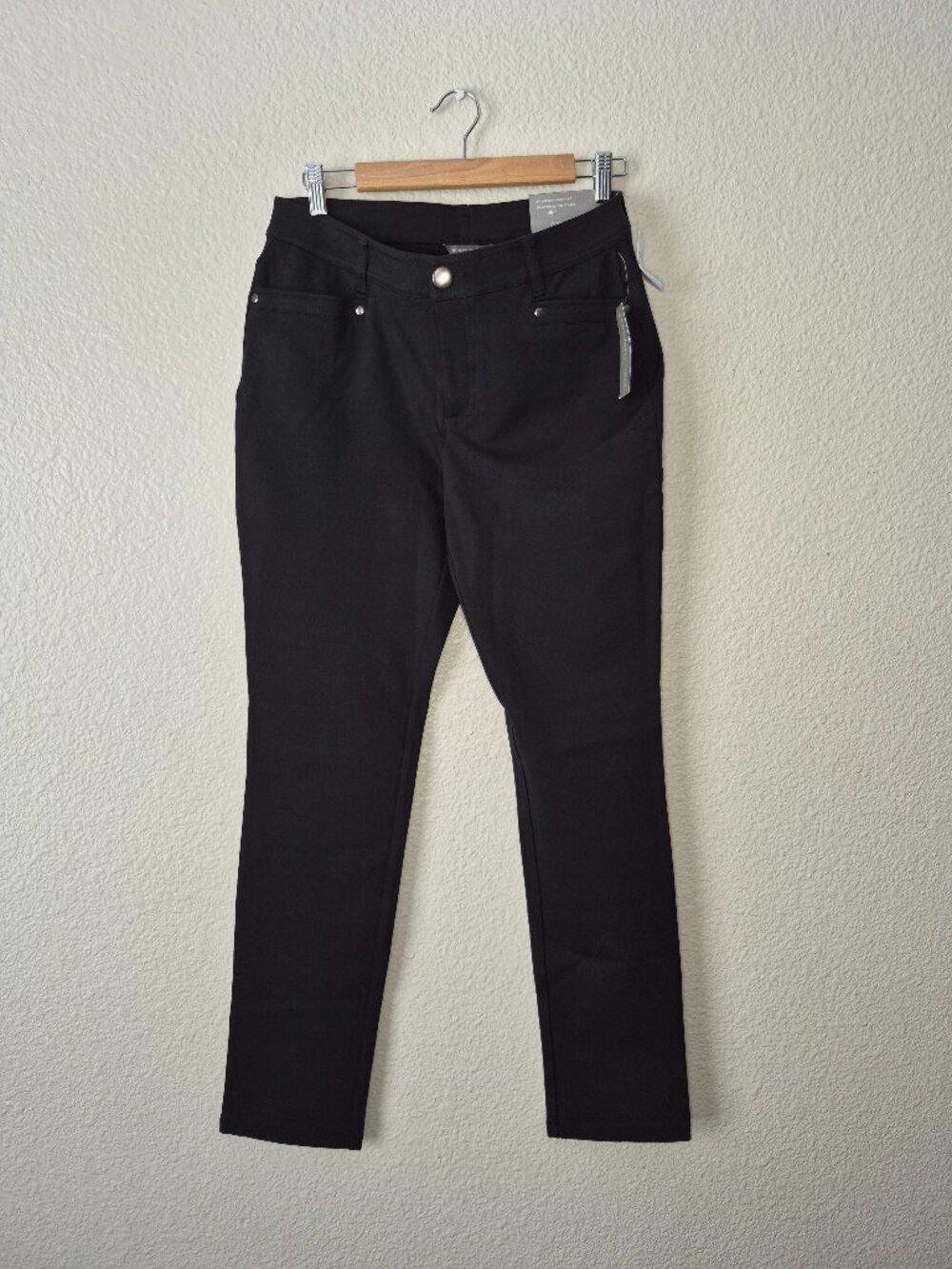 Christopher And Banks Women's Black Modern Fit Tapered Leg Jeans Size: 8 Ave